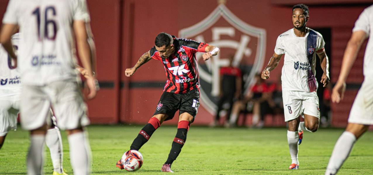 178255com-time-principal-vitoria-bate-o-bahia-de-feira-e-assume-a-vice-lideranca-do-baiano-3