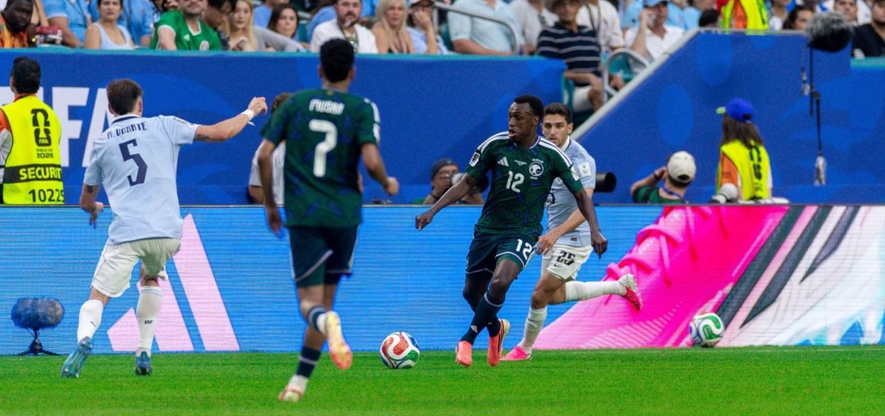 183988com-gols-de-rebote-arabia-saudita-e-uruguai-empatam-na-estreia-da-copa-3